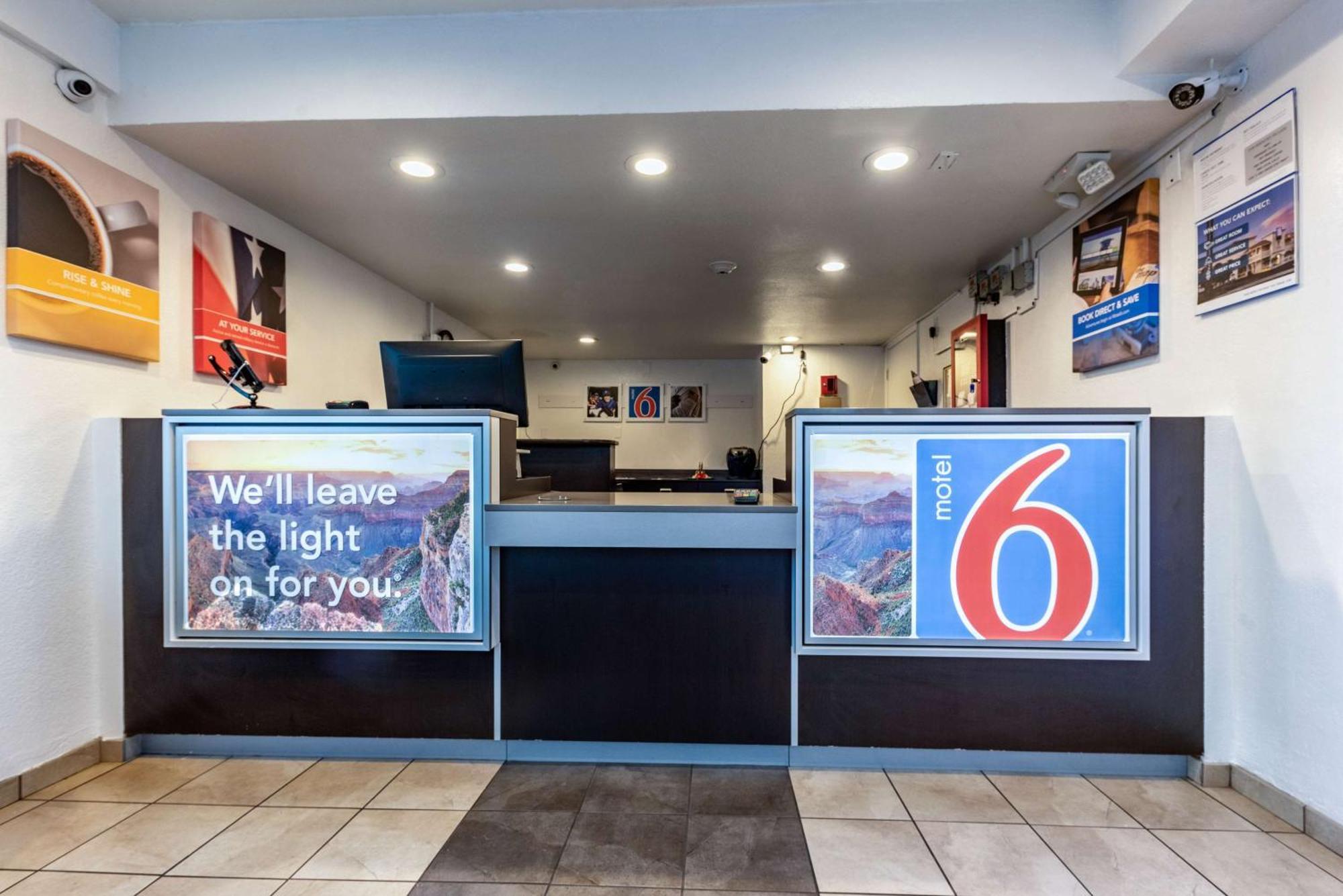 Motel 6-North Richland Hills, Tx Bagian luar foto