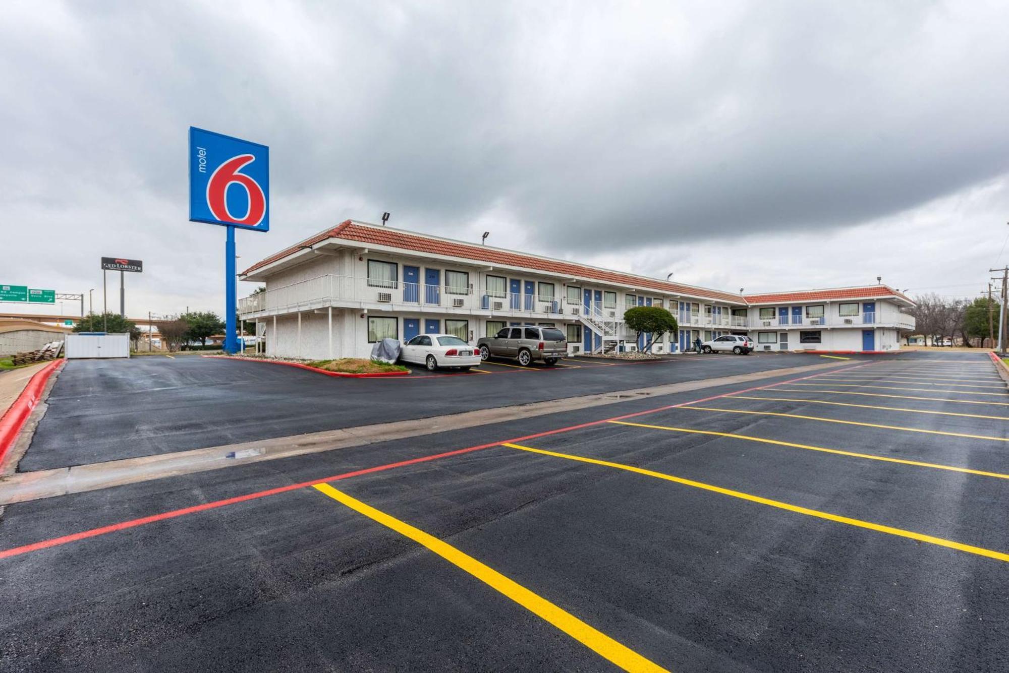Motel 6-North Richland Hills, Tx Bagian luar foto