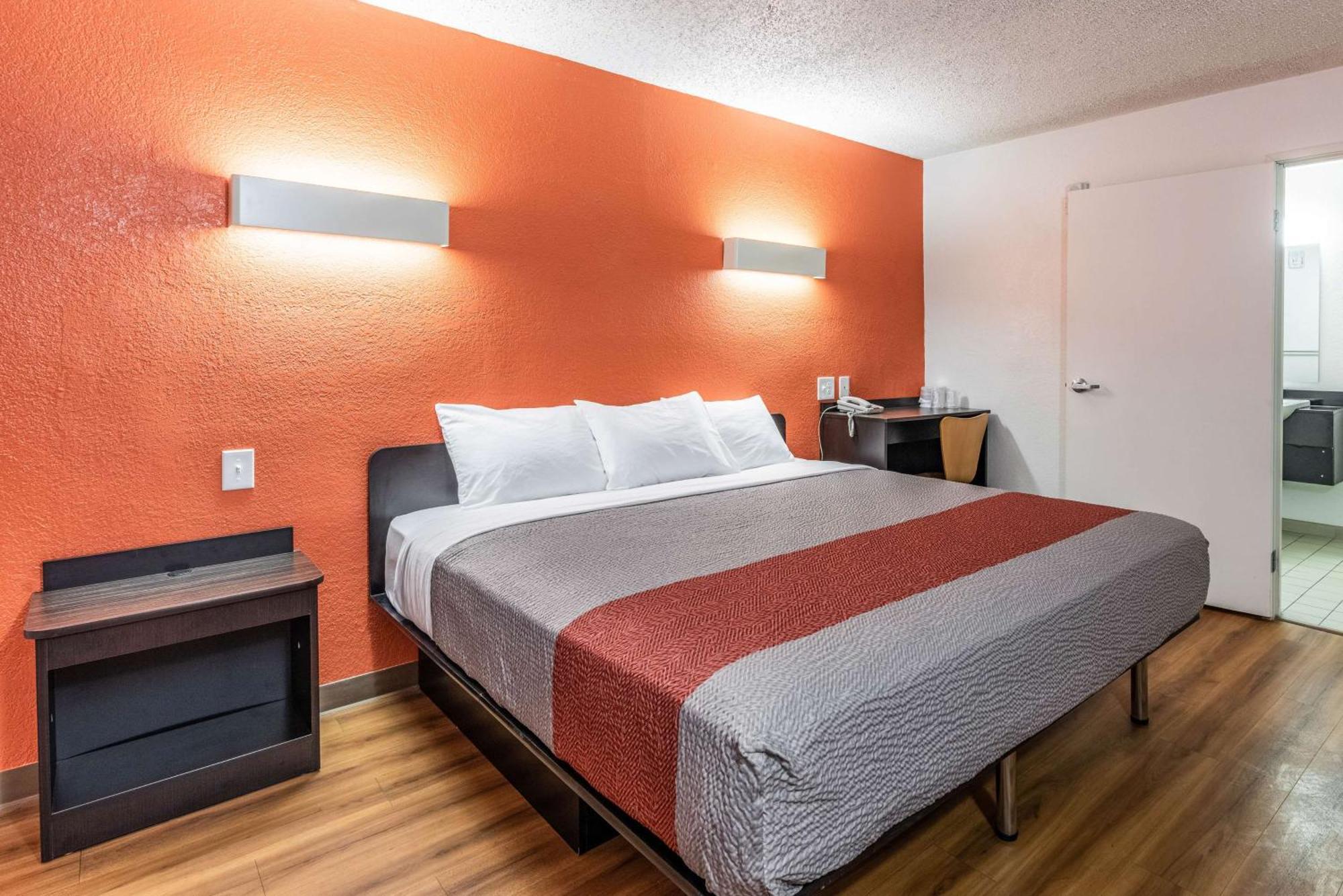 Motel 6-North Richland Hills, Tx Bagian luar foto