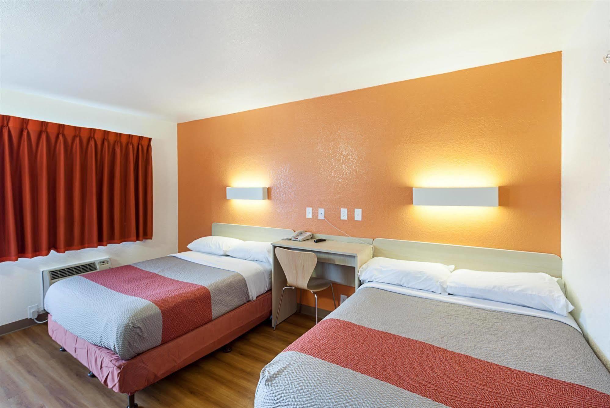 Motel 6-North Richland Hills, Tx Bagian luar foto