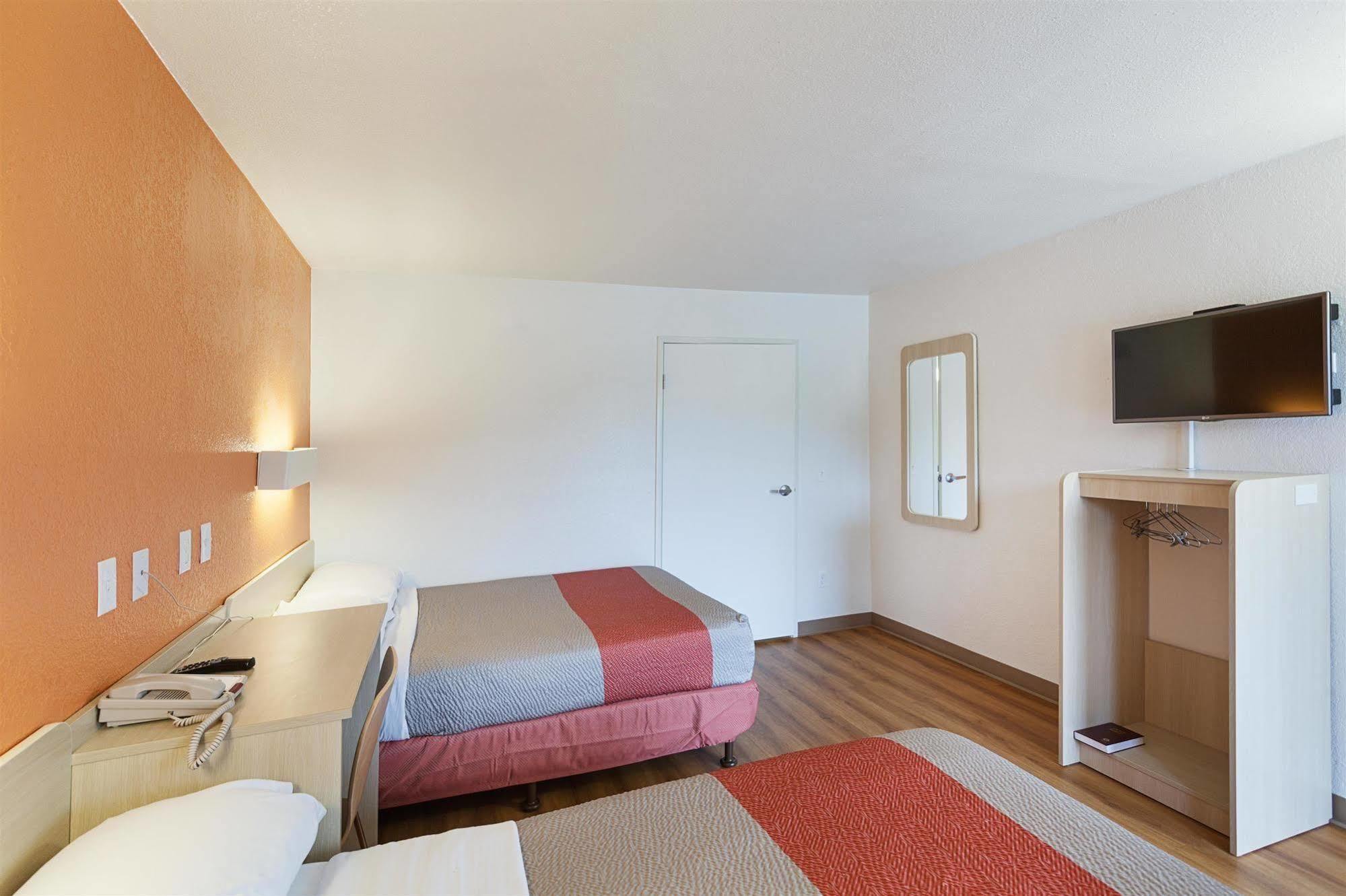 Motel 6-North Richland Hills, Tx Bagian luar foto