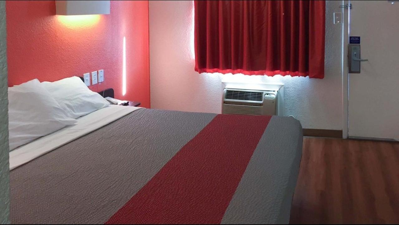 Motel 6-North Richland Hills, Tx Bagian luar foto