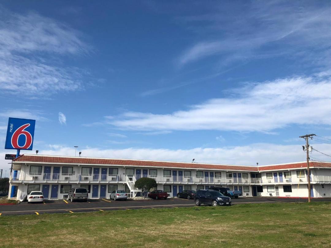 Motel 6-North Richland Hills, Tx Bagian luar foto