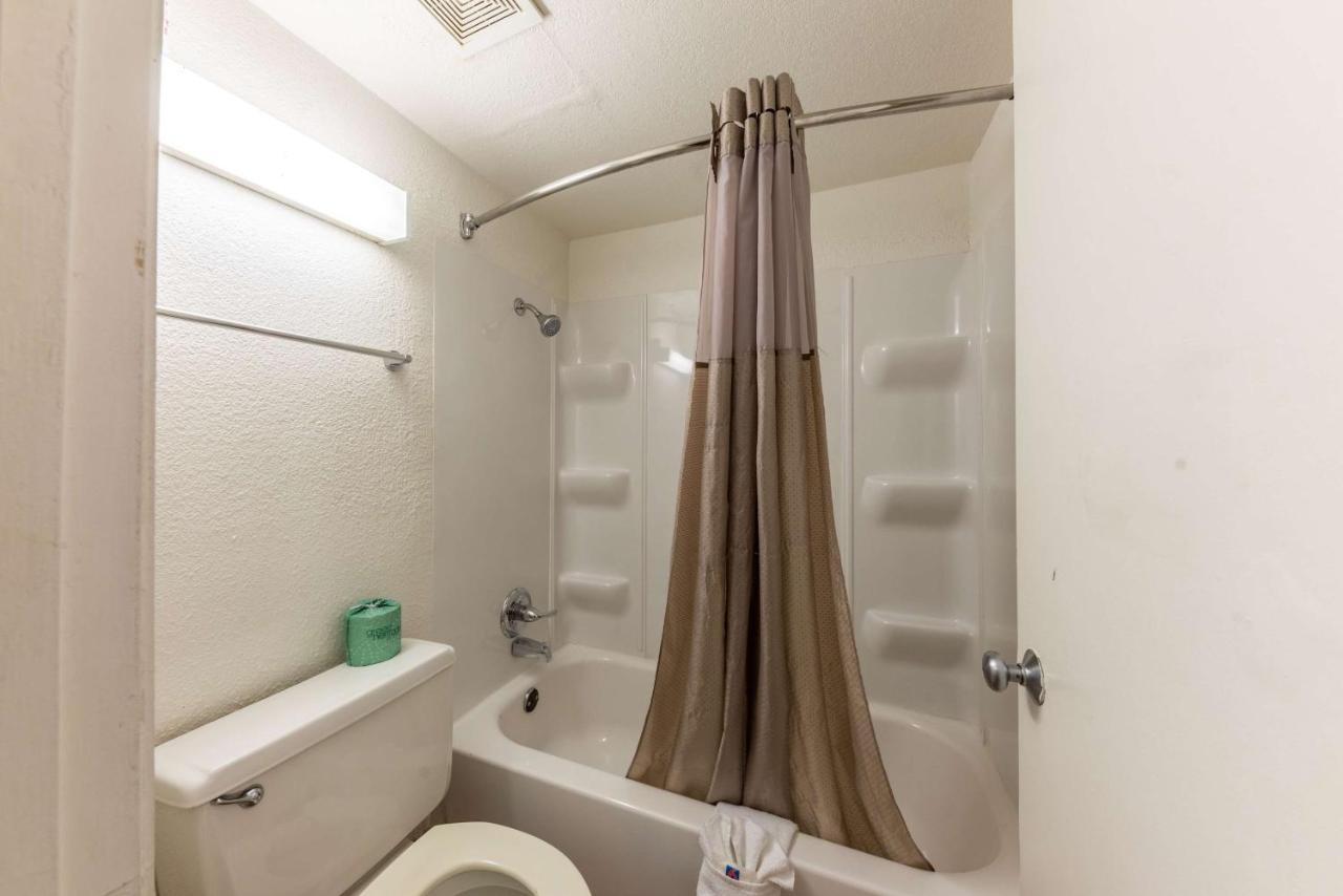 Motel 6-North Richland Hills, Tx Bagian luar foto